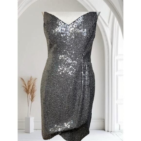 B. Darlin Dresses & Skirts - B. Darlin , V-neck, Spaghetti Strap Sequin Mini Dress-Size 11/12